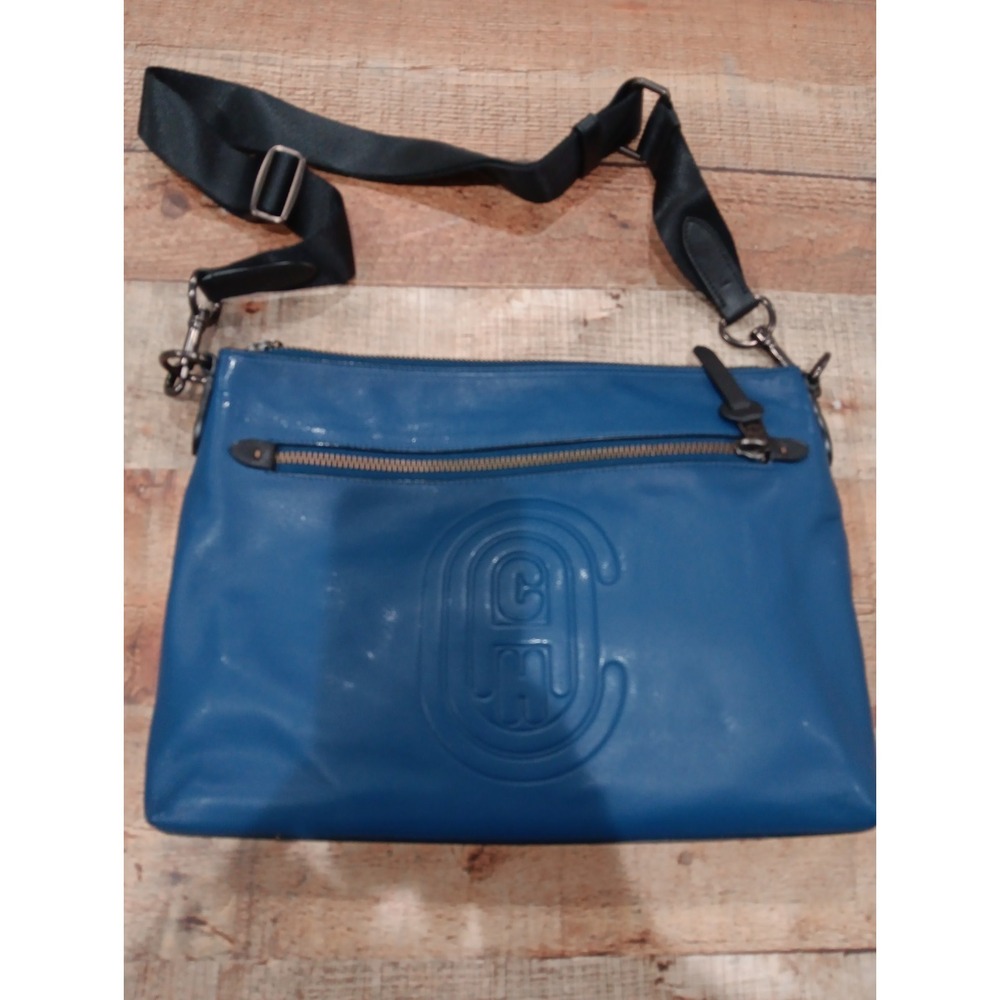 NWT coach Rivington Messenger With‎ Coach Patch
